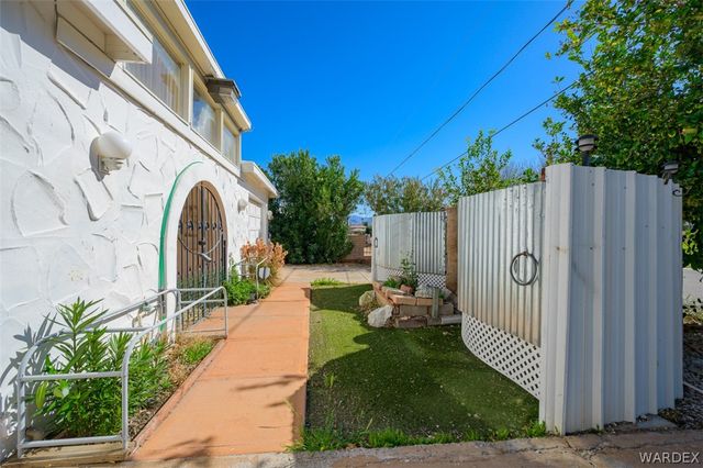 1049 Terrace Drive, Bullhead City, AZ 86442