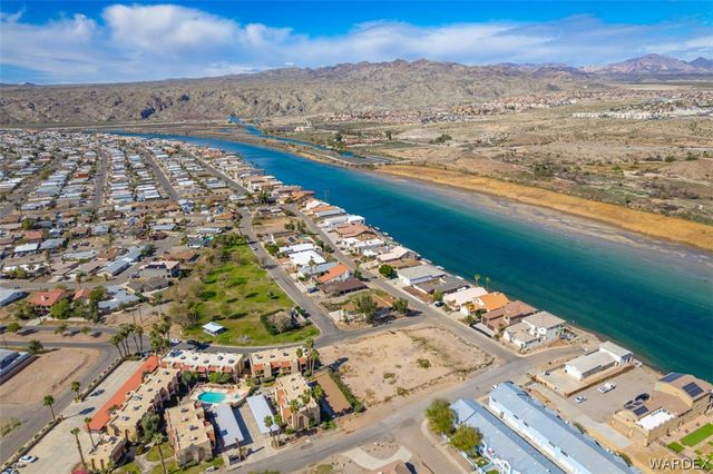 1049 Terrace Drive, Bullhead City, AZ 86442