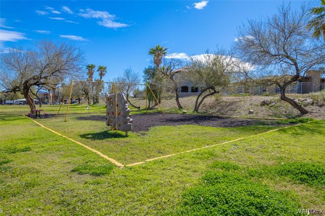 1049 Terrace Drive, Bullhead City, AZ 86442