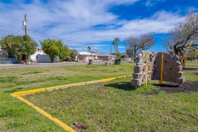 1049 Terrace Drive, Bullhead City, AZ 86442