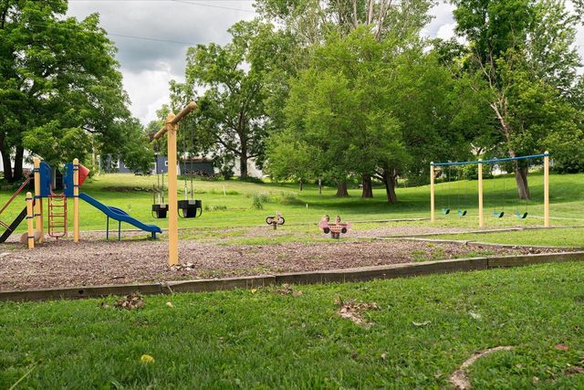 125 N Lincoln AVENUE, Viroqua, WI 54665