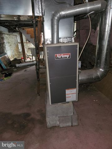 1701 APPLETON ST, Baltimore, MD 21217