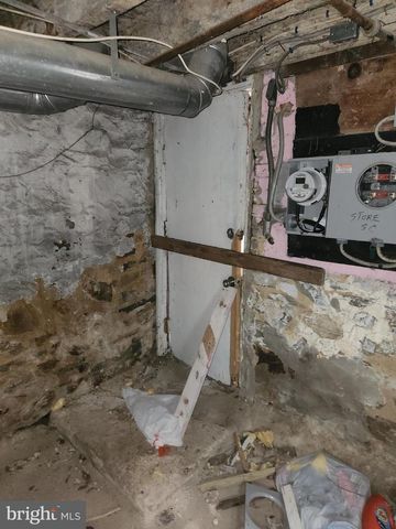 1701 APPLETON ST, Baltimore, MD 21217