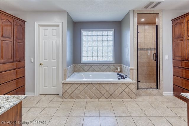 5200 Hardscrabble Way, Fort Smith, AR 72903