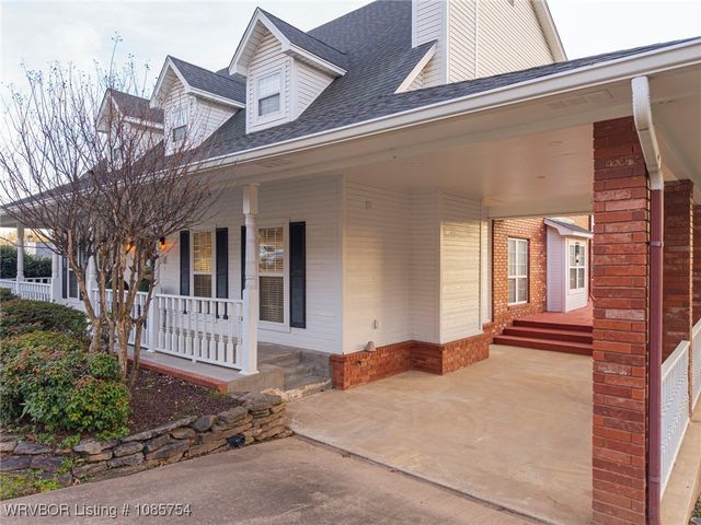 5200 Hardscrabble Way, Fort Smith, AR 72903