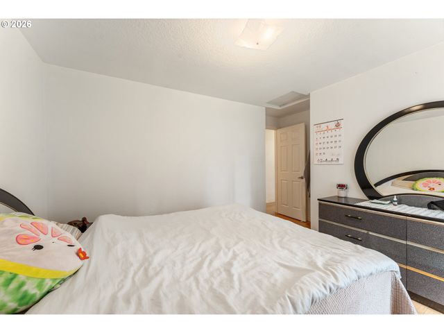 17605 Sw SUMAC Ln, Beaverton, OR 97007