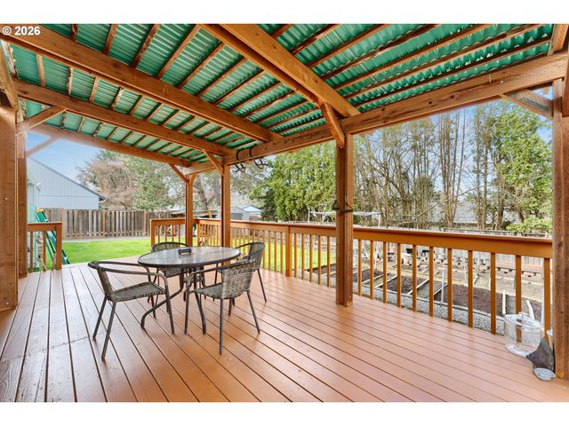 17605 Sw SUMAC Ln, Beaverton, OR 97007