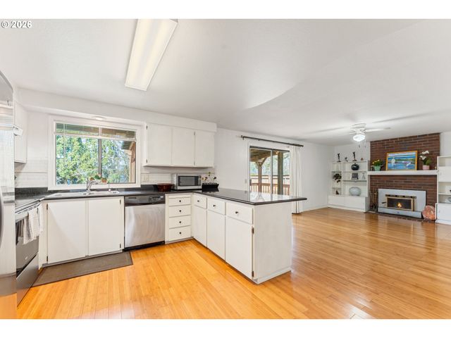 17605 Sw SUMAC Ln, Beaverton, OR 97007