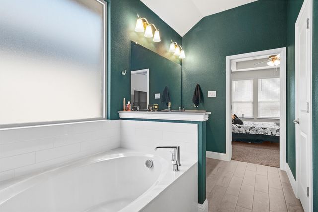 11504 Hartwell Lane, Fort Worth, TX 76244