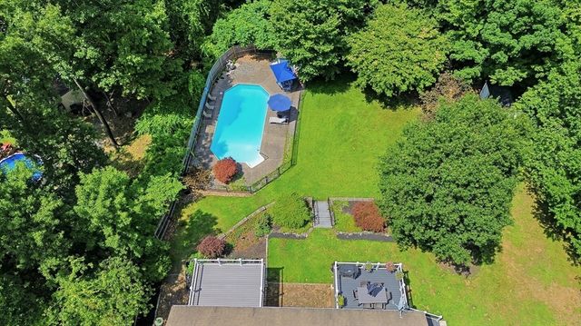 22 Mary Dr, West Boylston, MA 01583
