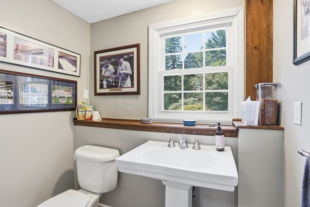 22 Mary Dr, West Boylston, MA 01583