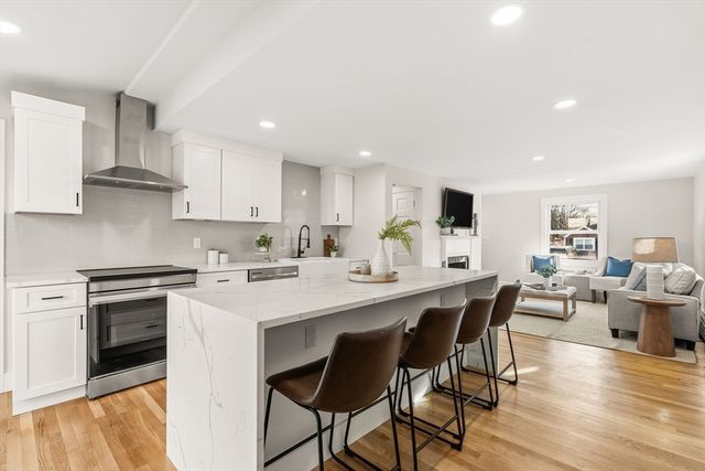 74 Magnolia St, Braintree, MA 02184