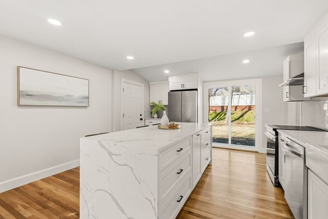 74 Magnolia St, Braintree, MA 02184