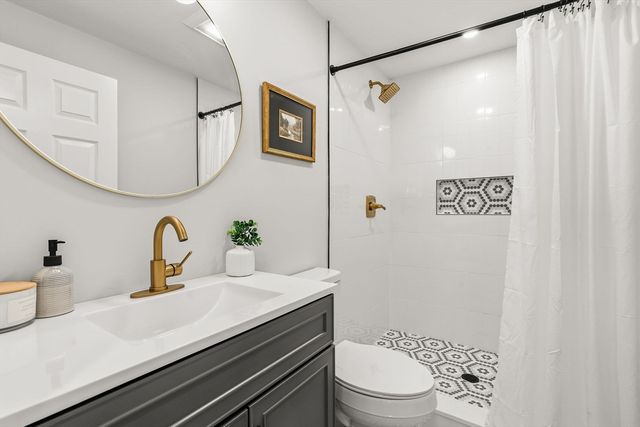 74 Magnolia St, Braintree, MA 02184