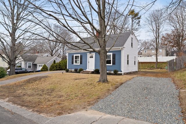 74 Magnolia St, Braintree, MA 02184