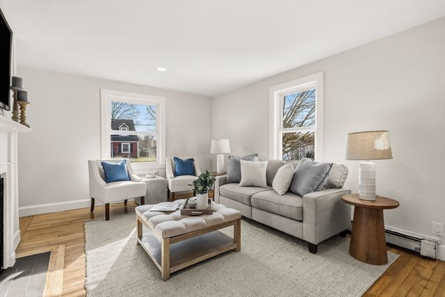 74 Magnolia St, Braintree, MA 02184