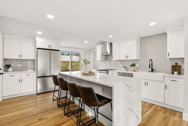 74 Magnolia St, Braintree, MA 02184