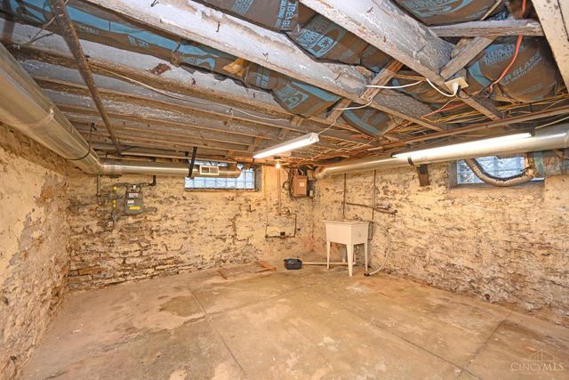 6118 Prentice Street, Cincinnati, OH 45227