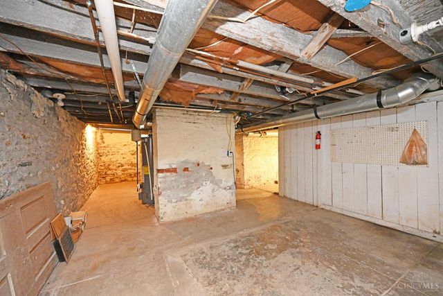 6118 Prentice Street, Cincinnati, OH 45227