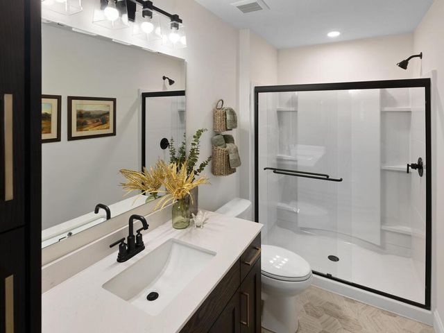 16783 S Manor Road, Eden Prairie, MN 55344