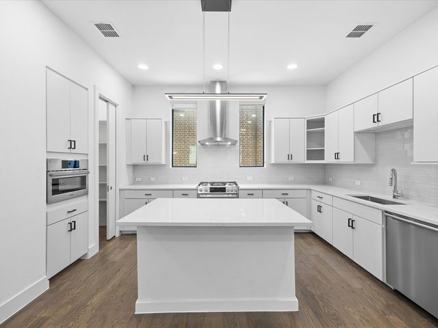 1920 Dowgate Court, Dallas, TX 75204