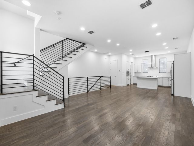 1920 Dowgate Court, Dallas, TX 75204