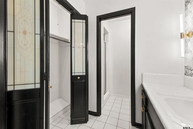 3501 Silverwood, Tyler, TX 75701