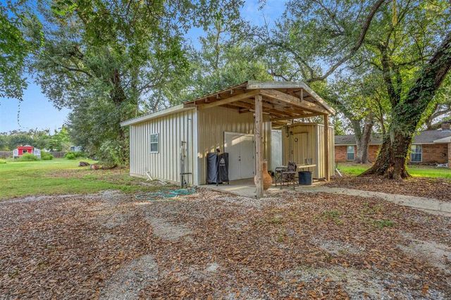 2265 Leonard Rd Road, Sulphur, LA 70665