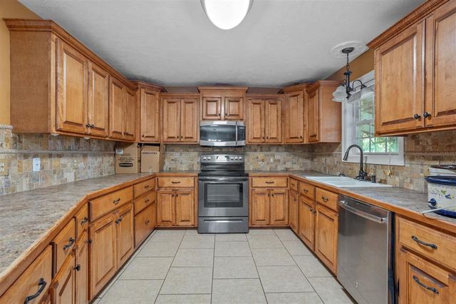 2265 Leonard Rd Road, Sulphur, LA 70665