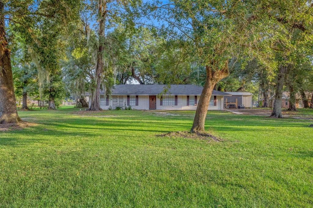 2265 Leonard Rd Road, Sulphur, LA 70665