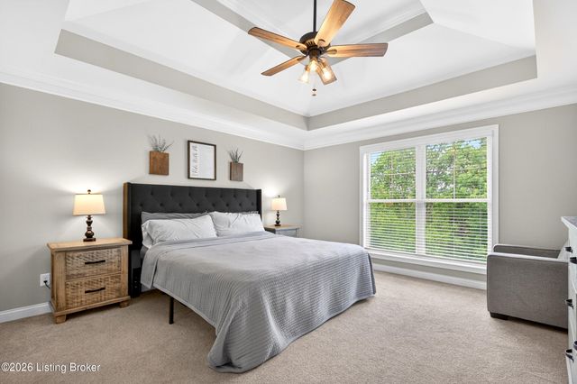 290 Elk Chase Dr, Taylorsville, KY 40071