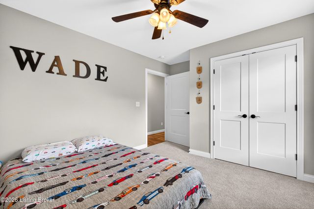 290 Elk Chase Dr, Taylorsville, KY 40071