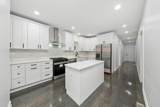 1010 S Mason Avenue, Chicago, IL 60644