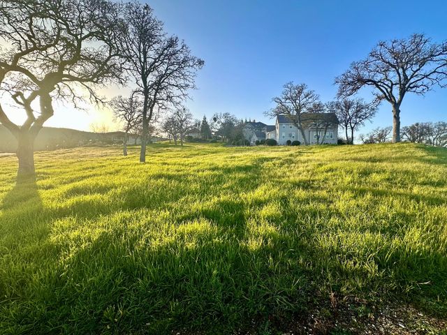 416 Knolls Dr, Copperopolis, CA 95228