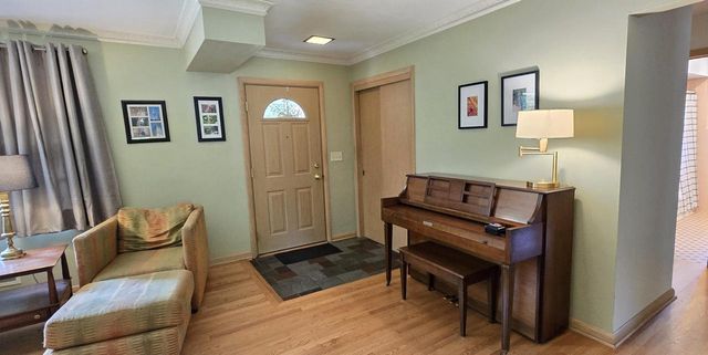 5617 W Jackson Park DRIVE, Milwaukee, WI 53219