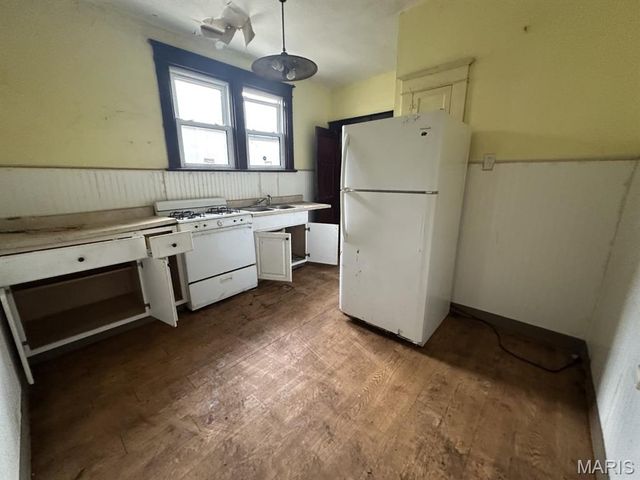 4552 Arlington Avenue, St Louis, MO 63120