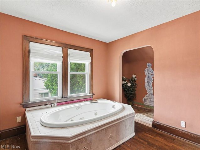1458 Breiding Road, Akron, OH 44310