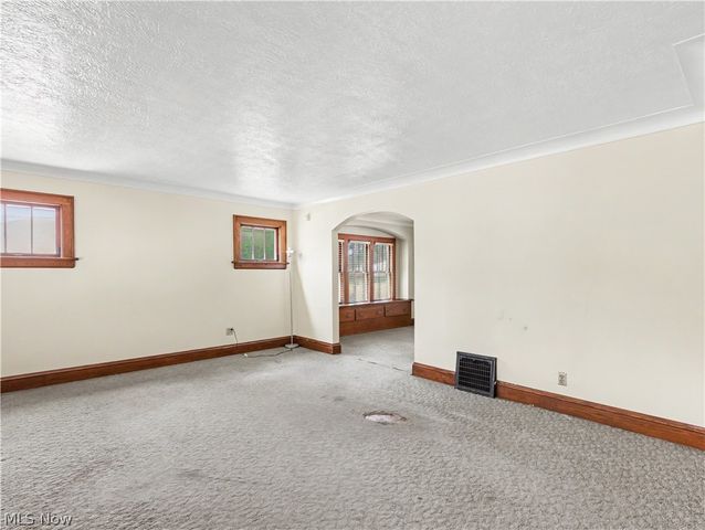 1458 Breiding Road, Akron, OH 44310
