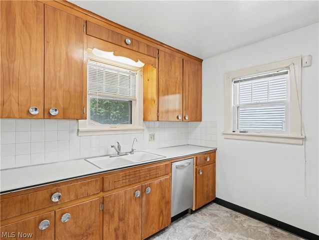 1458 Breiding Road, Akron, OH 44310