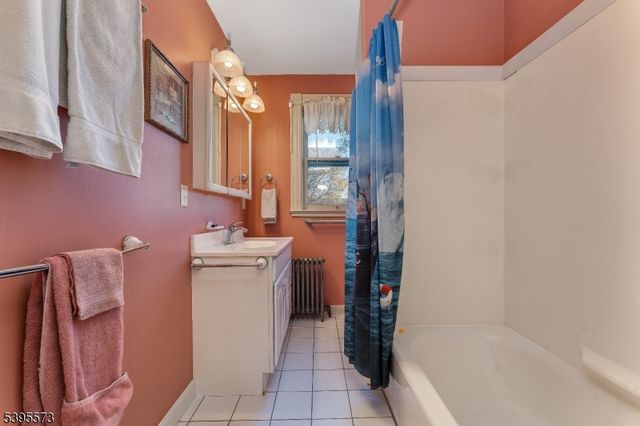 205 Warren St, Hackettstown Town, NJ 07840