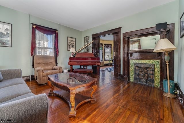 205 Warren St, Hackettstown Town, NJ 07840