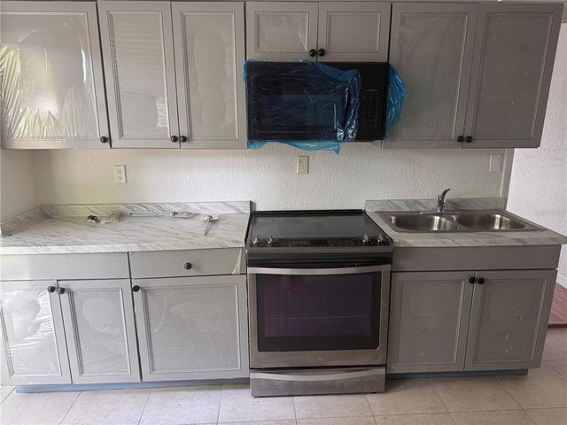 822 5TH ST, Orlando, FL 32824