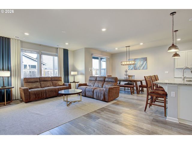 3820 S 41ST Pl, Ridgefield, WA 98642