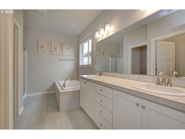 3820 S 41ST Pl, Ridgefield, WA 98642