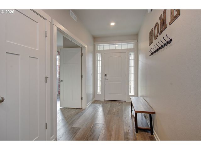 3820 S 41ST Pl, Ridgefield, WA 98642