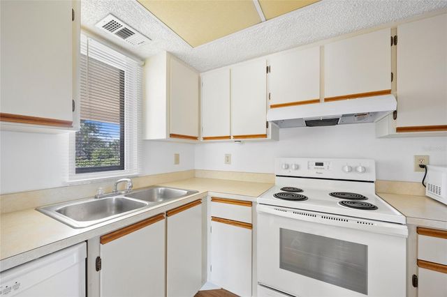 19505 QUESADA AVENUE EE204, Port Charlotte, FL 33948