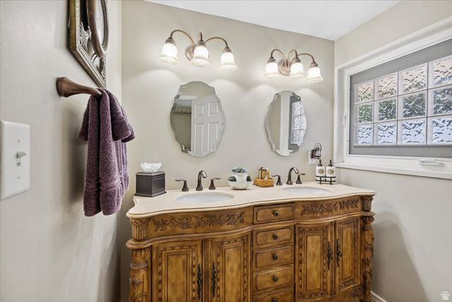 2963 S GRACE ST, Salt Lake City, UT 84109