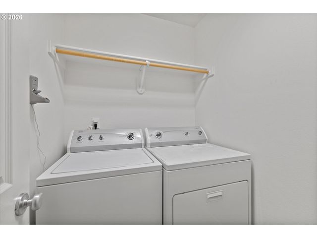 1188 Se MOONLIGHT Ave, Hillsboro, OR 97123