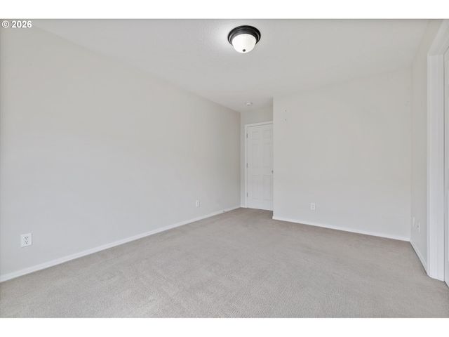 1188 Se MOONLIGHT Ave, Hillsboro, OR 97123