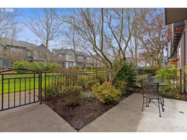 1188 Se MOONLIGHT Ave, Hillsboro, OR 97123